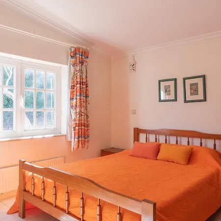 3-bed In 10 Min Drive To The Beach Villa